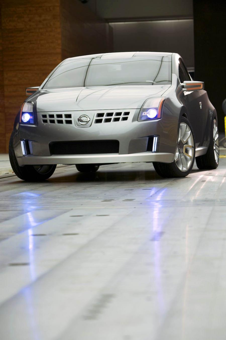  Nissan Azeal Concept 2005 года  (фото 22 из 26)